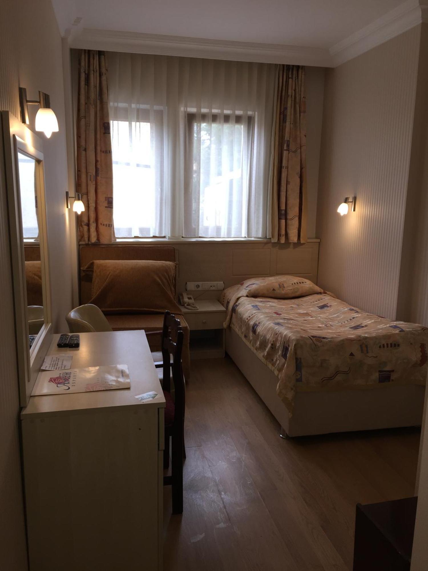 Artan Hotel Іспарта Екстер'єр фото